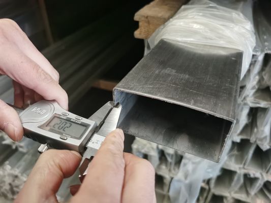 Ống Chữ Nhật Inox Trang Trí A312 Đánh Bóng 150mm